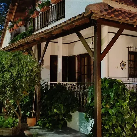 Famiy &pet Friendly In Nea Vrasna-big Garden& -bbq Walk To Sea # Vrasná