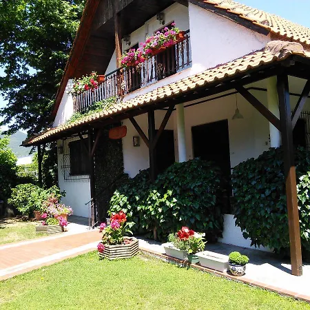 Famiy &pet Friendly In Nea Vrasna-big Garden& -bbq Walk To Sea # Semesterbostad *