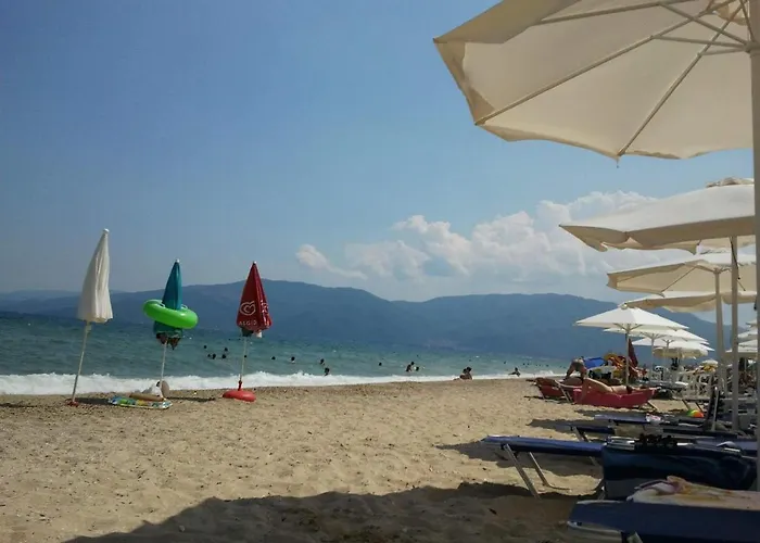 Famiy &pet Friendly In Nea Vrasna-big Garden& -bbq Walk To Sea # בית נופש *
