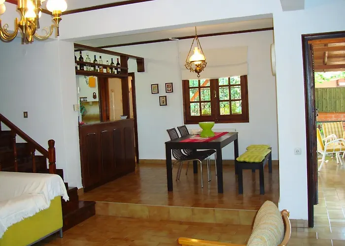 Famiy &pet Friendly In Nea Vrasna-big Garden& -bbq Walk To Sea # Σπίτι διακοπών