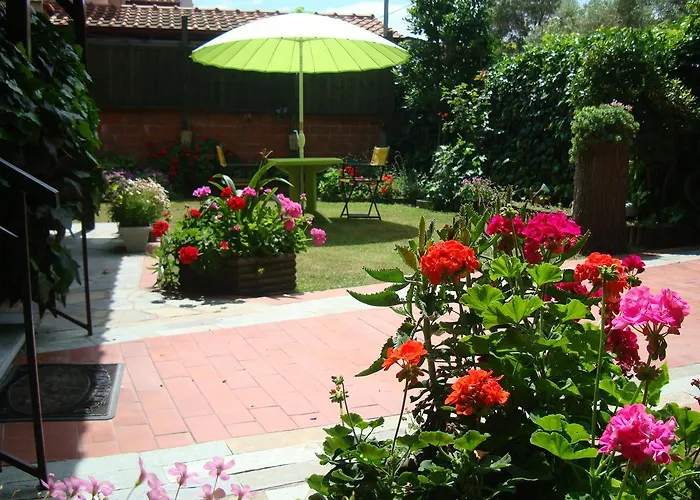Famiy &pet Friendly In Nea Vrasna-big Garden& -bbq Walk To Sea #