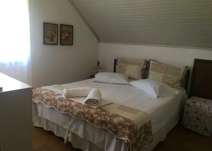 Famiy &pet Friendly In Nea Vrasna-big Garden& -bbq Walk To Sea # Vrasná