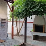 Famiy &pet Friendly In Nea Vrasna-big Garden& -bbq Walk To Sea #