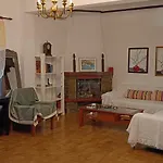 Famiy &pet Friendly In Nea Vrasna-big Garden& -bbq Walk To Sea # Tatil Evi