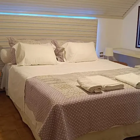Famiy &pet Friendly In Nea Vrasna-big Garden& -bbq Walk To Sea # Vrasná