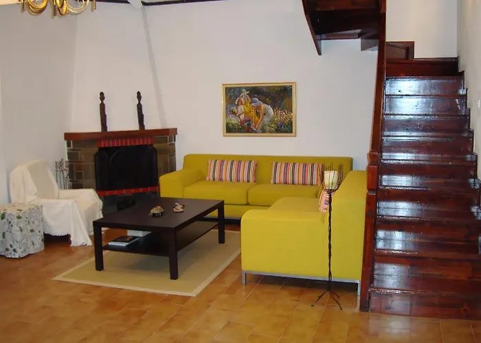 Famiy &pet Friendly In Nea Vrasna-big Garden& -bbq Walk To Sea # Tatil Evi